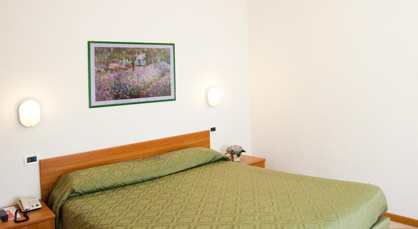 Hotel La Toscana Arezzo Phòng bức ảnh